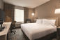 hilton_garden_inn_newyork_times_square_south_hotels_hellskitchen_manhattan_nyc_courtesy_hilton_garden_inn_newyork_times_square_south_new_image_1_nycth_1_king_bed_guest_room_01