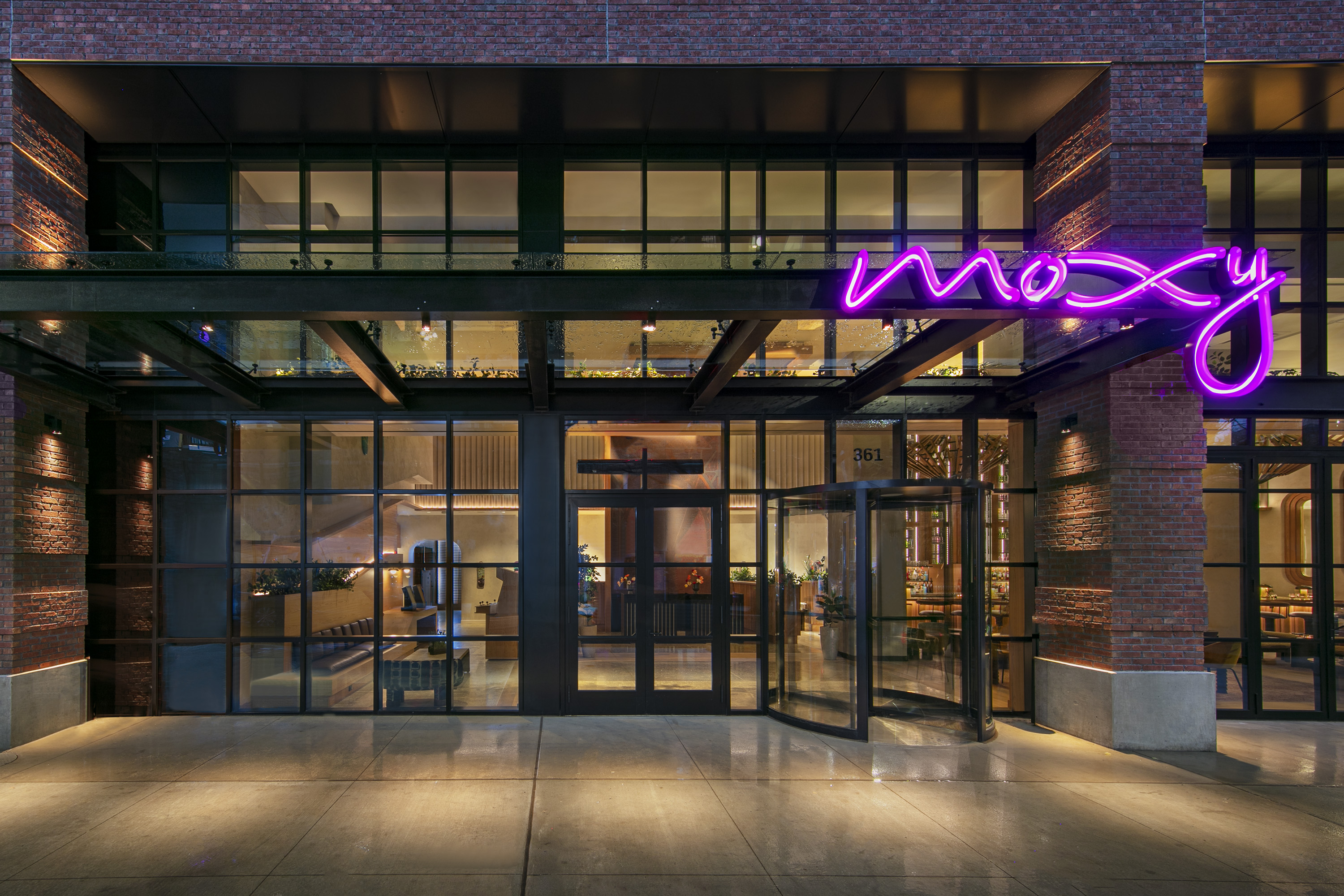 02-Moxy-williamsburg-brooklyn-nyc-courtesy.jpg