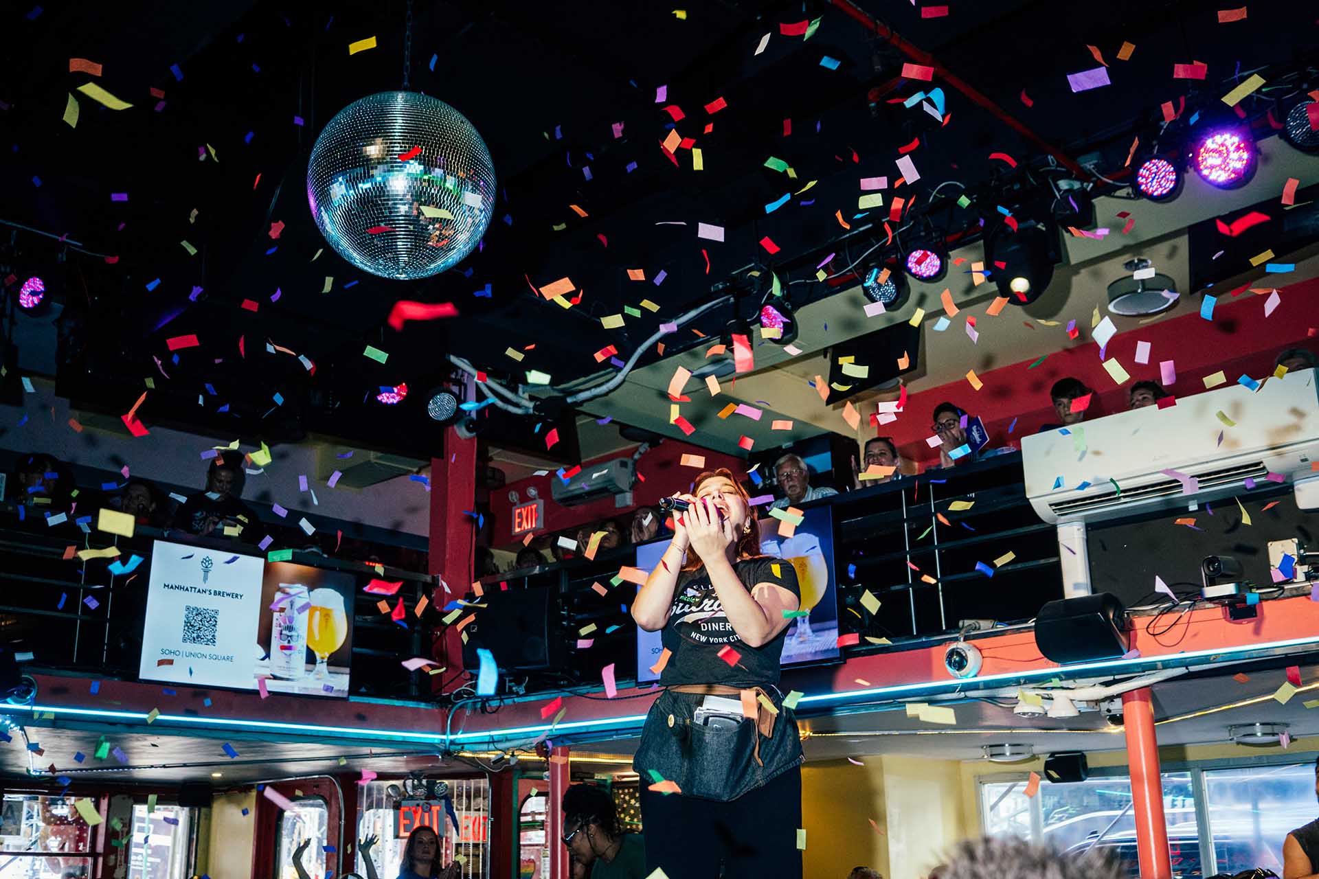 What to Expect Visiting Ellen's Stardust Diner in Times Square