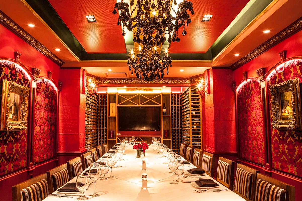 Lincoln Square Steak