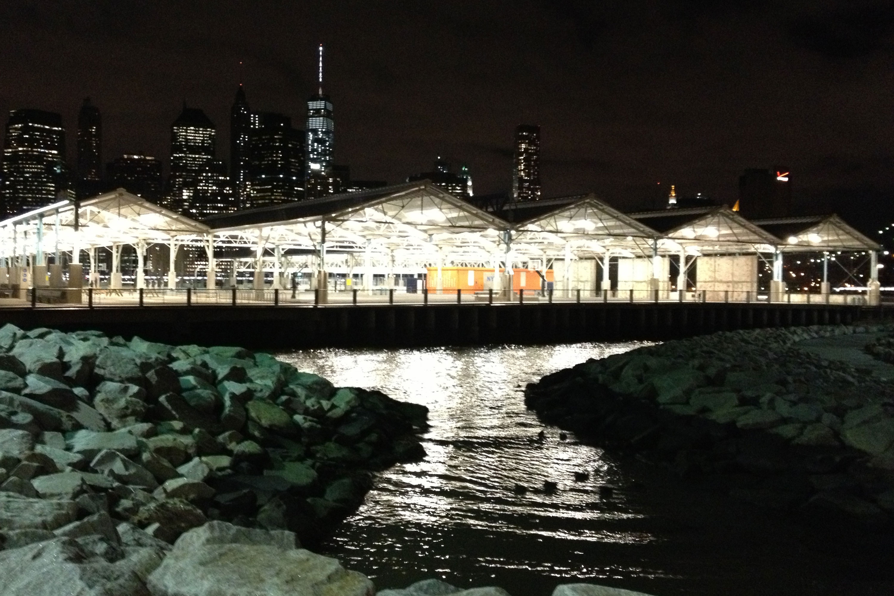 place-chase-manhattan-nyc-headerimage-brooklyn-pier-at-night_53362580-65a6-47ab-a984b8dc3c7ef3aa_5fd4489d-9999-4059-ad7bc784df8949b0