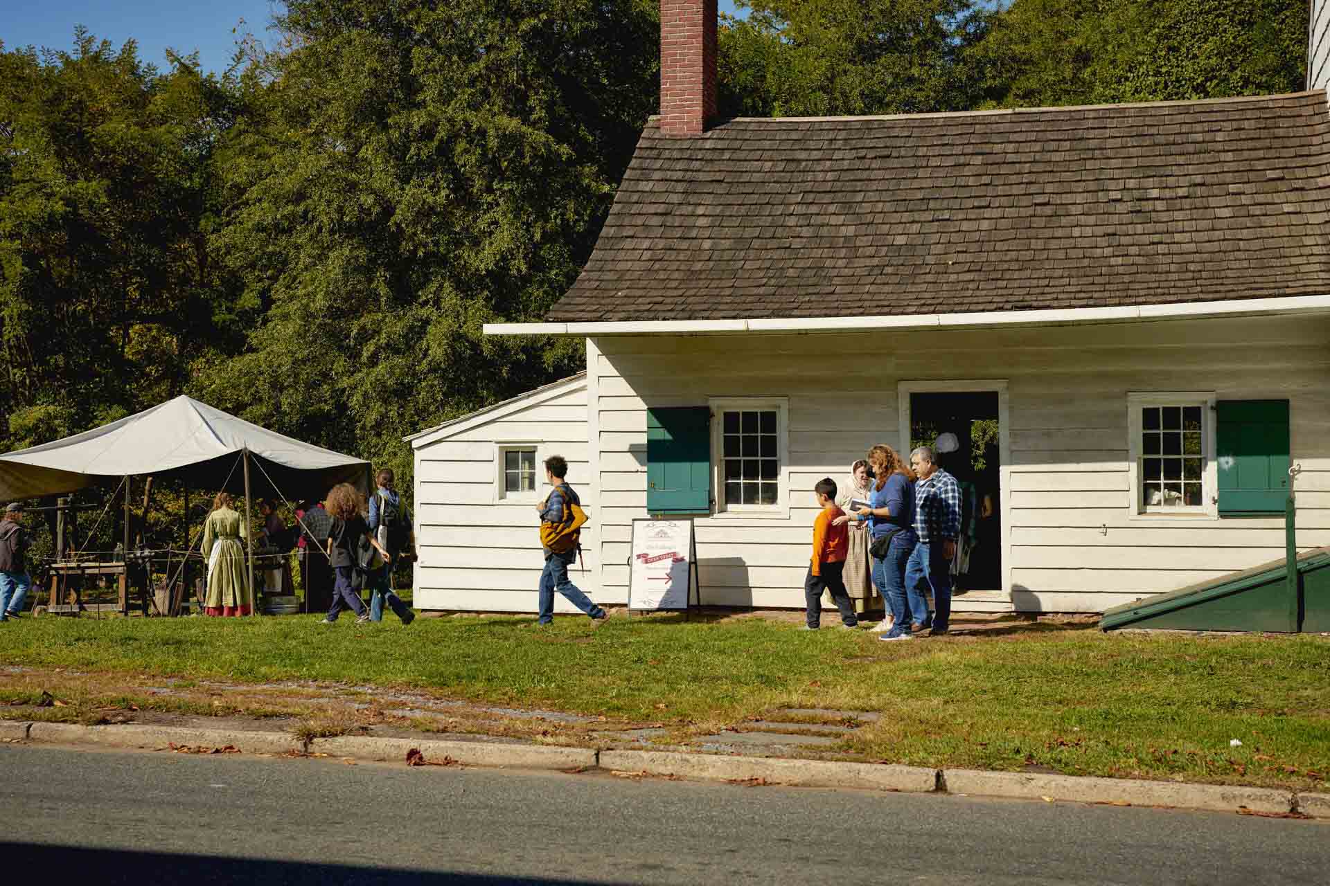 galleryAlt