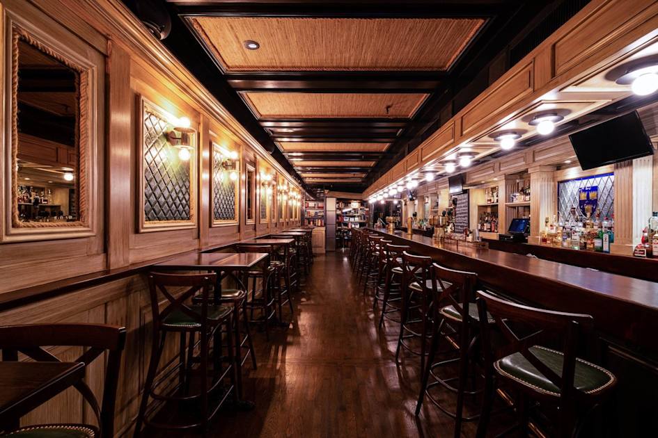 Maggie's Place Restaurante Midtown East NYCgo