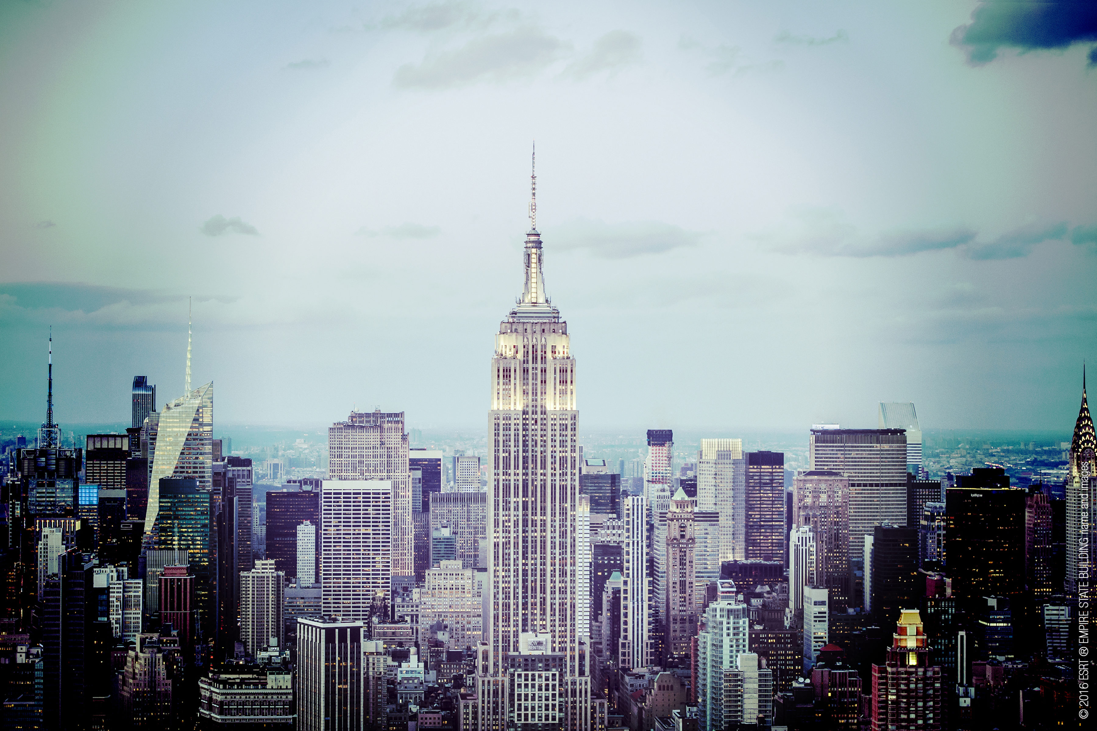 empire-state-building-observatory-silver-majesty-3000x2000