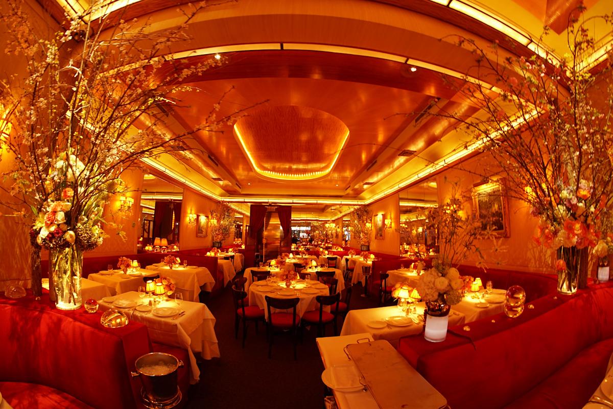 la-grenouille-midtown-east-manhattan-nyc-main-dining