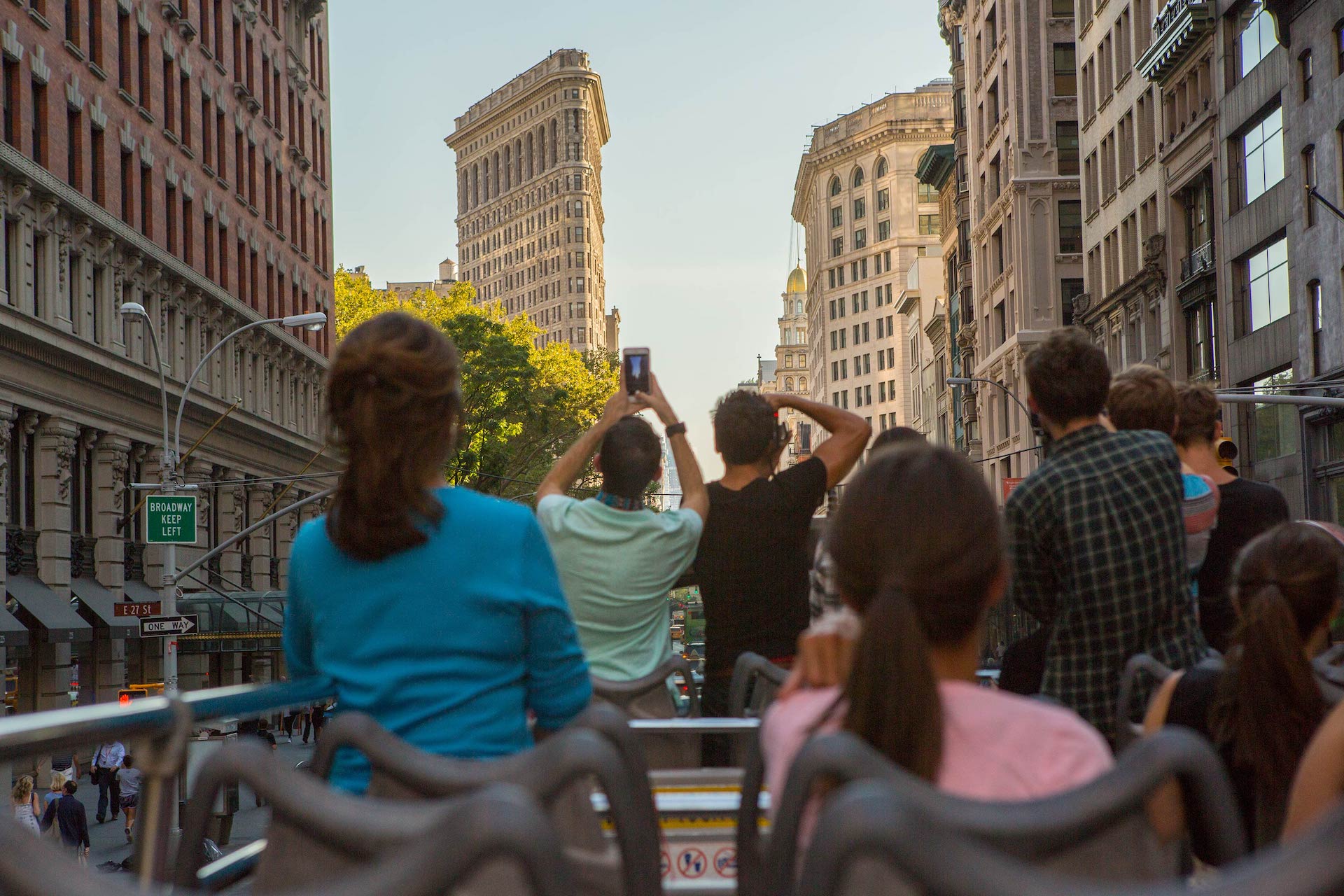 gray-line-bus-tour-flatiron-manhattan-nyc-christopher-postlewaite-189.jpg