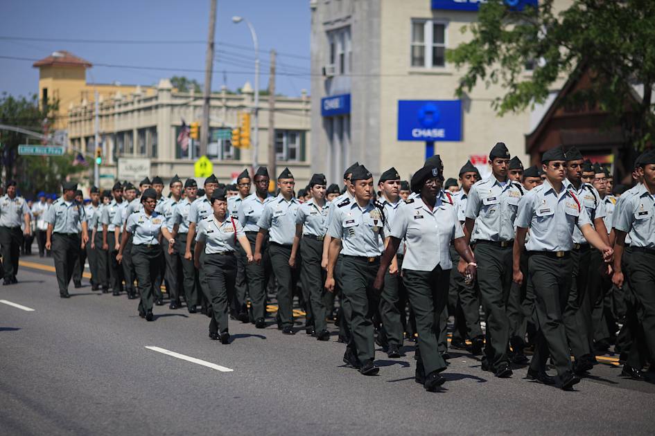 Memorial Day Parade NYC Tourism