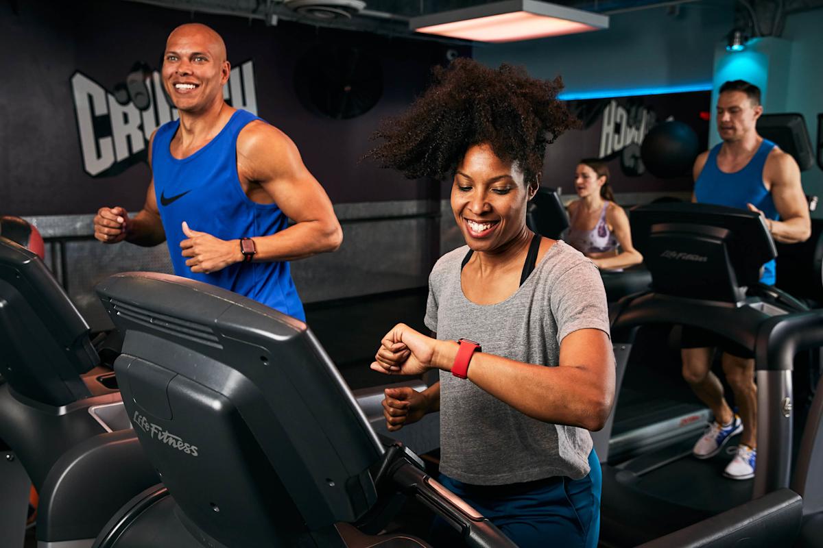 People on treadmill inside Crunch Fitness Gym in NYC