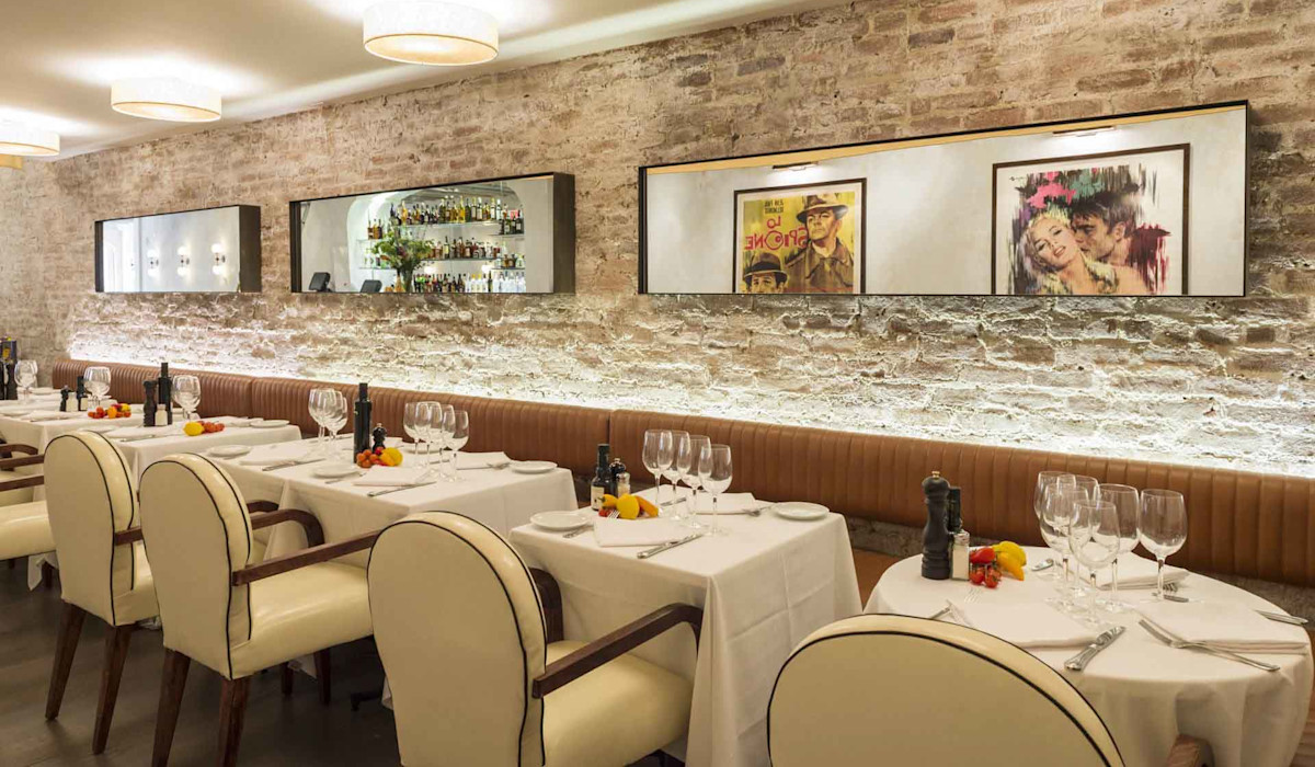 Dish or dining room at Mamo