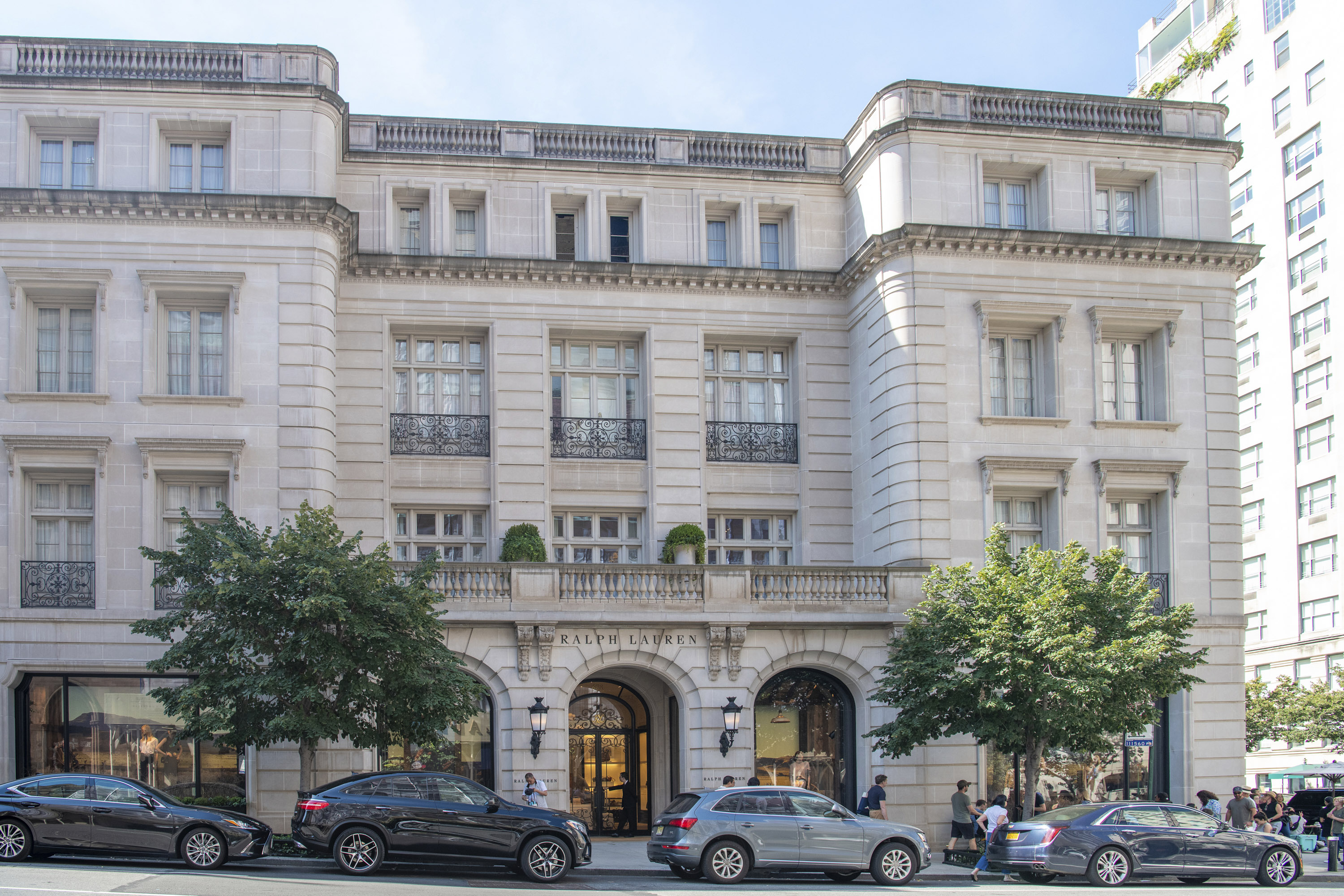 De Beers Jewelers New York Madison Avenue Store