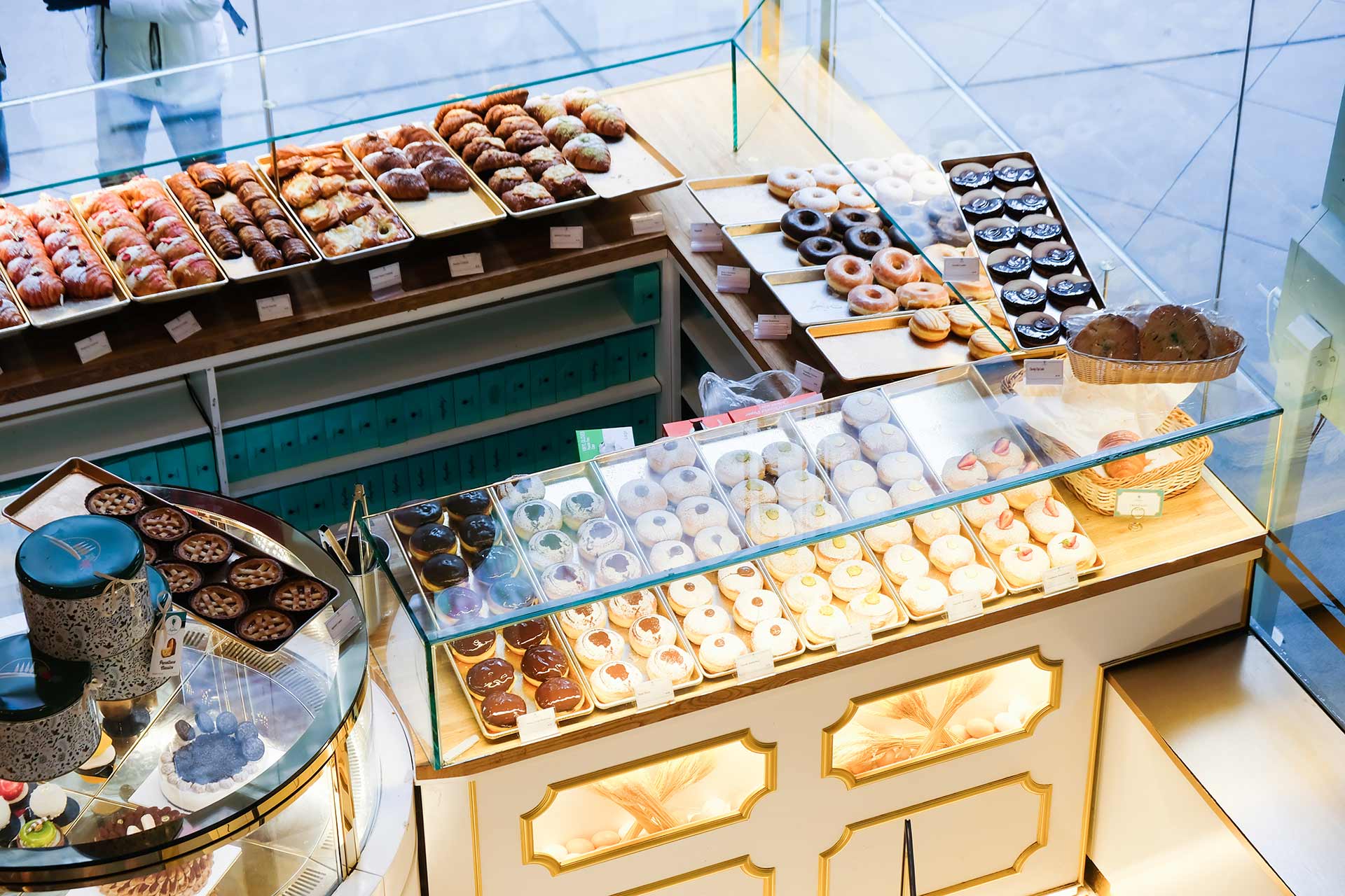 Underground-Donut-Tour-Manhattan-NYC-Courtesy.jpg