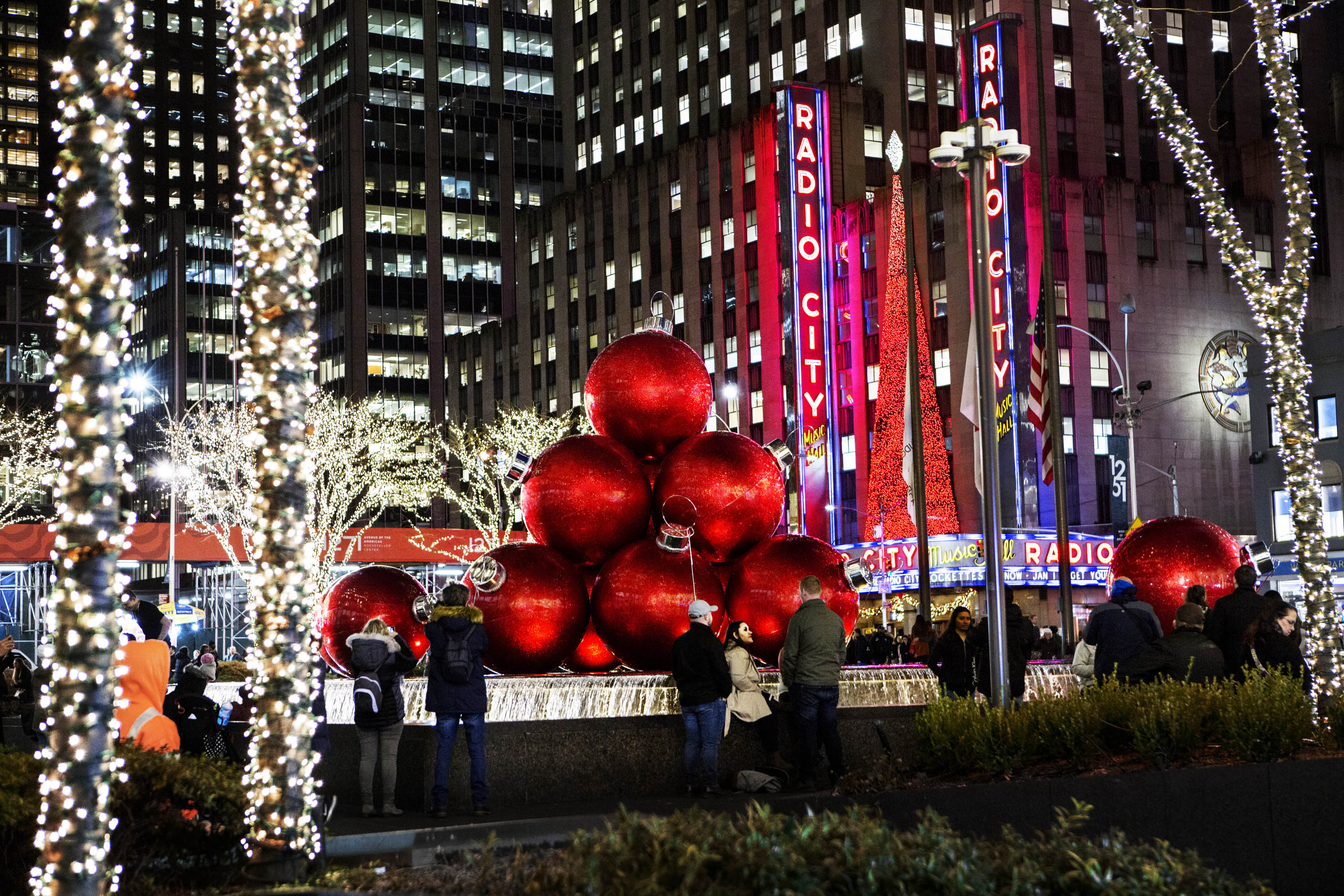 Christmas in New York: 17 Festive Things To Do in NYC