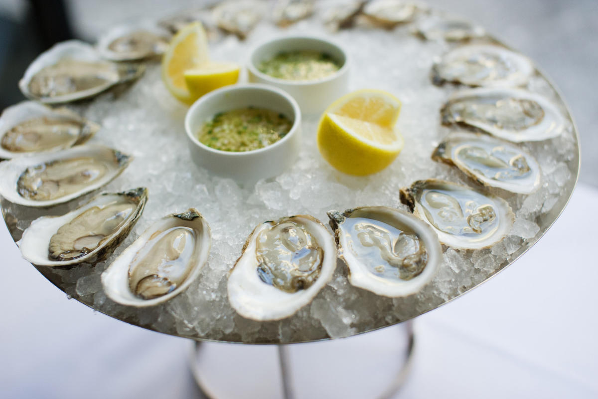 the-sea-grill-oysters