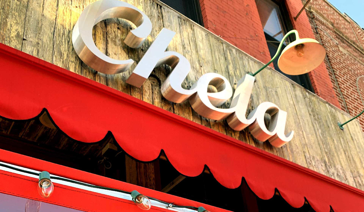 Dish or dining room at Chela