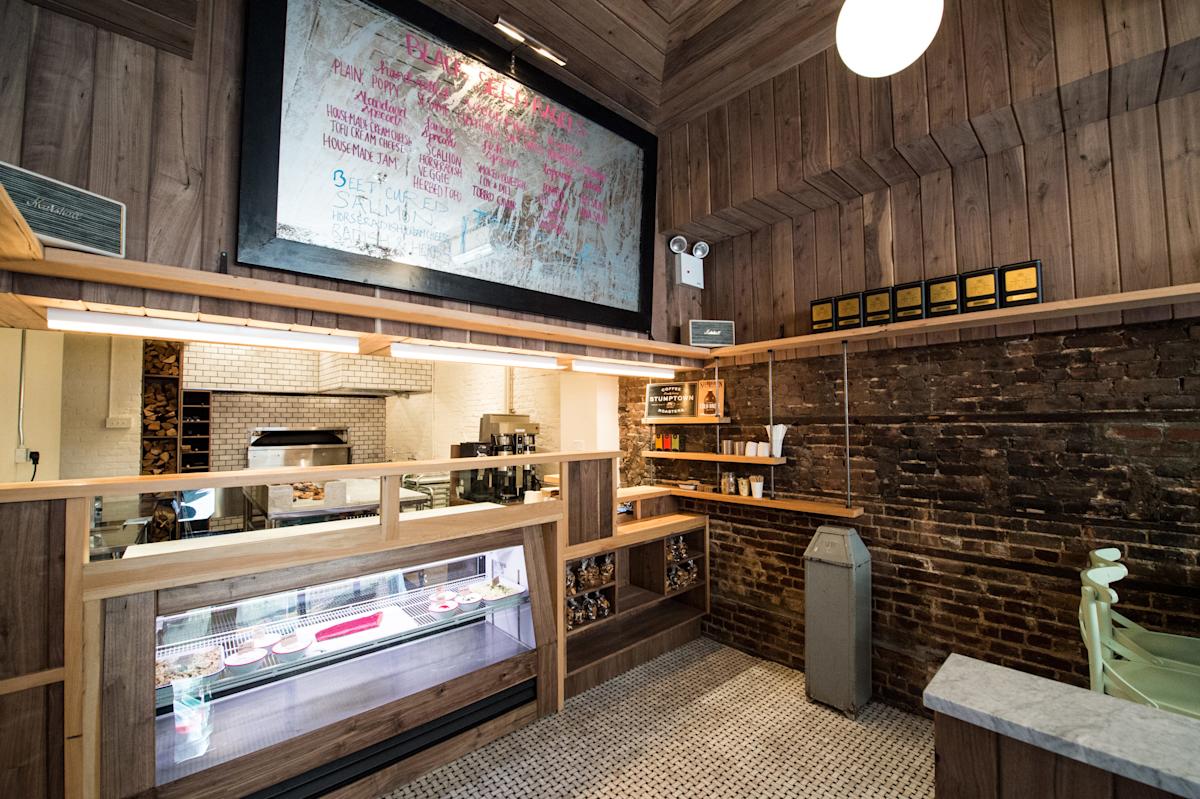 Black Seed Bagels, interior