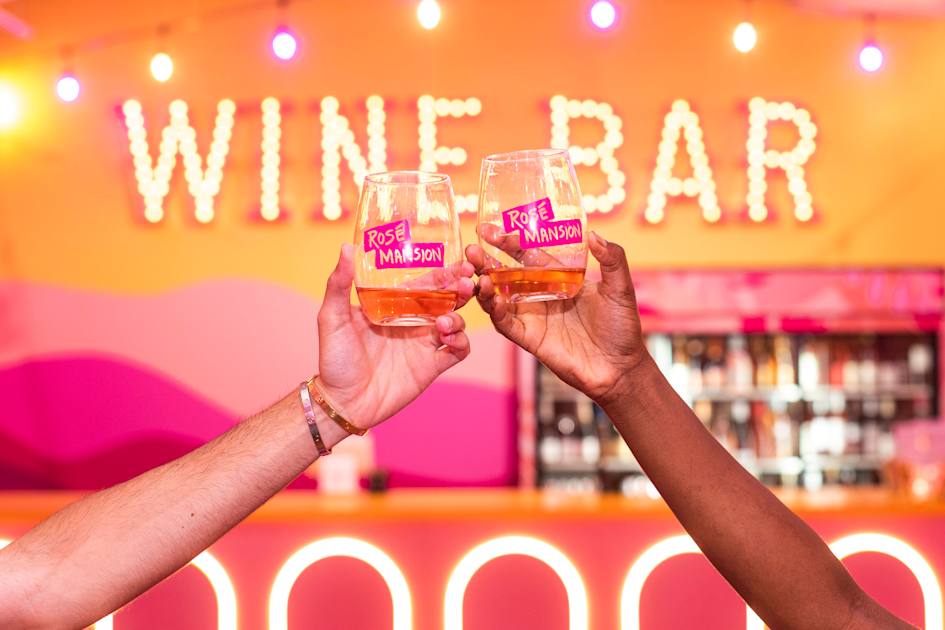 Rosé Mansion New York City Attraction, Herald Square