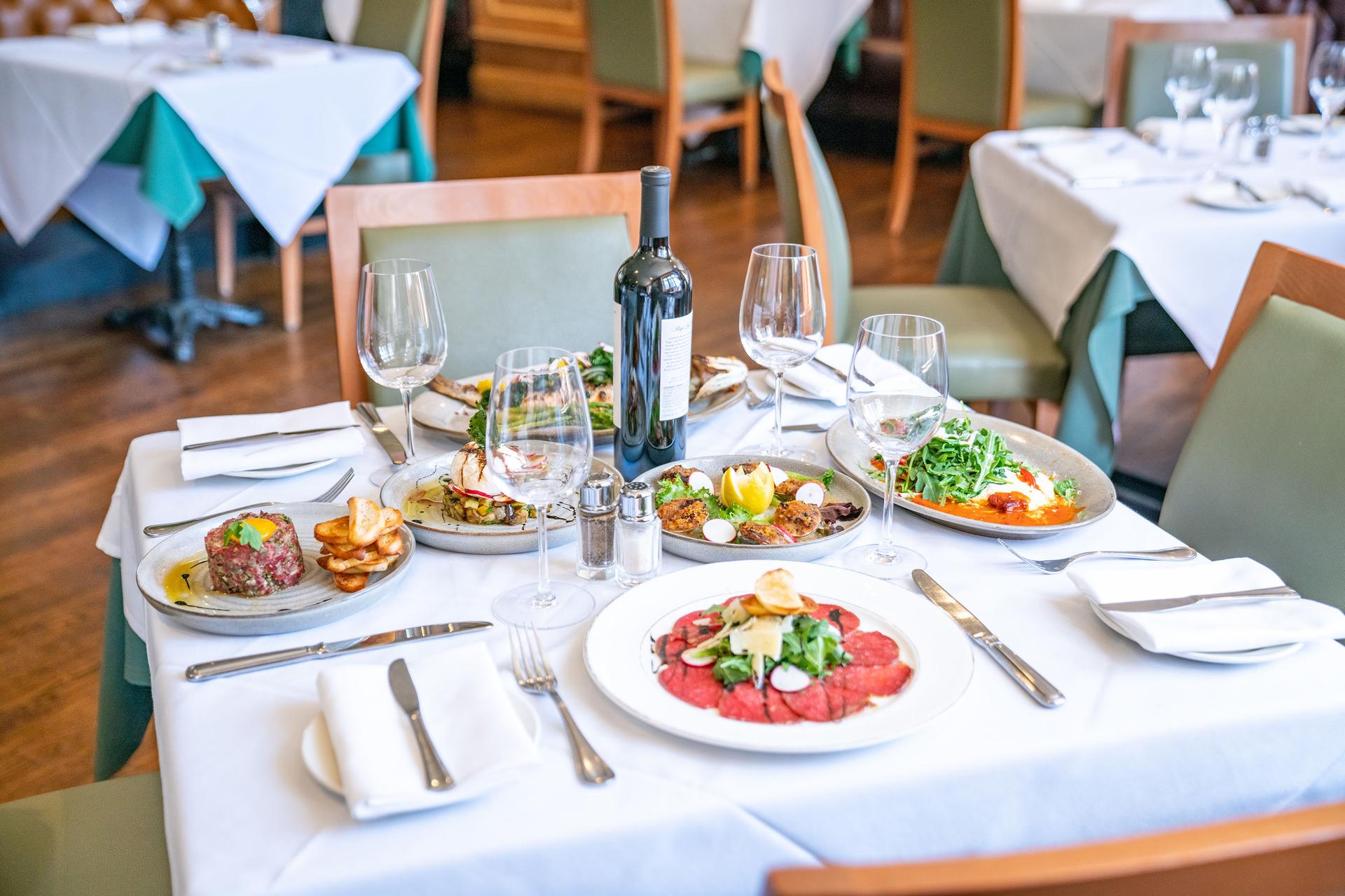 tudor-city-steakhouse-midtown-manhattan-nyc-courtesy-01.jpg