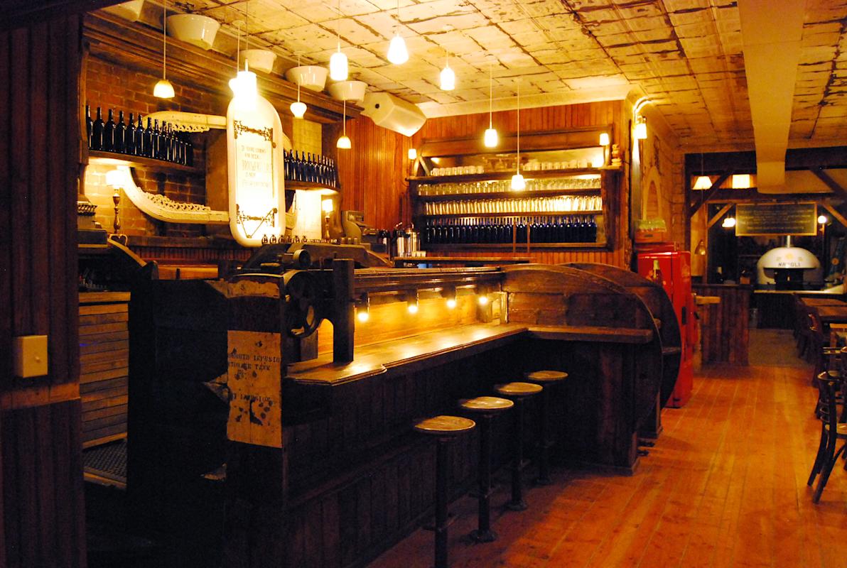 interior of Paulie Gees