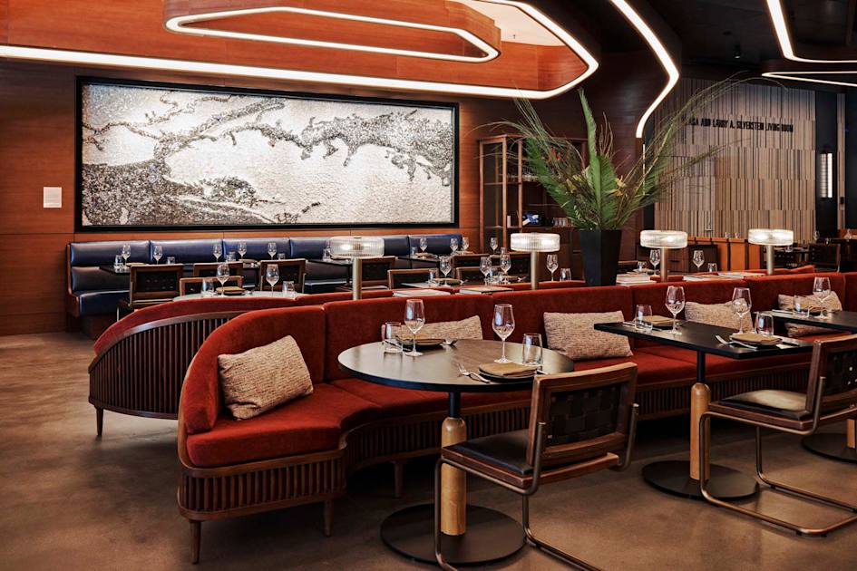 Metropolis | Lower Manhattan restaurant | NYCtourism.com