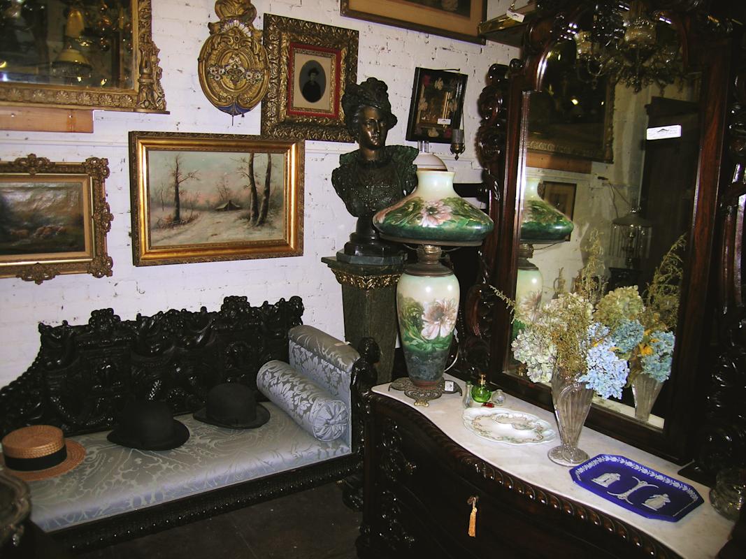 items at Circa Antiques