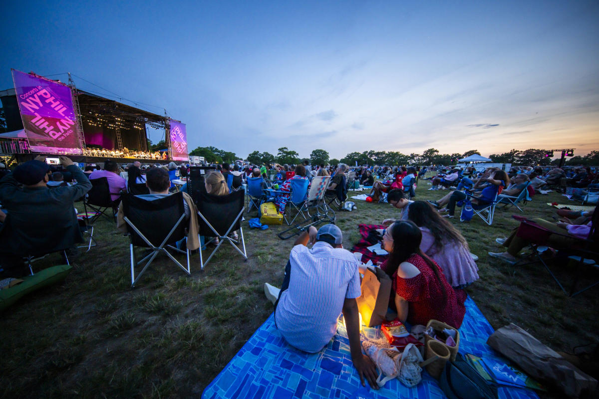 NY-Philharmonic-Concerts-in-the-Parks-Manhattan-NYC-Photo-Chris-Lee-2.jpg