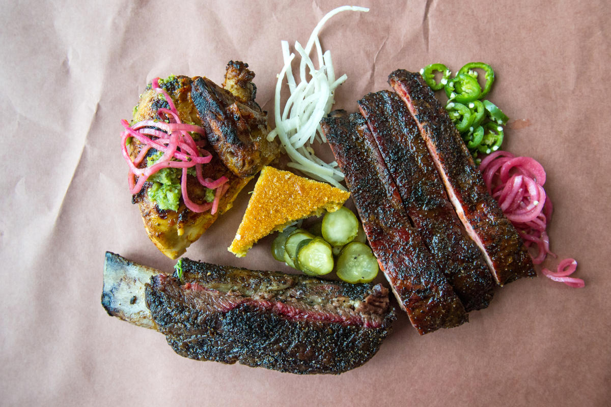 hometownbbq_redhook_brooklyn_nyc_kengoodman_hometownbbq-249-1