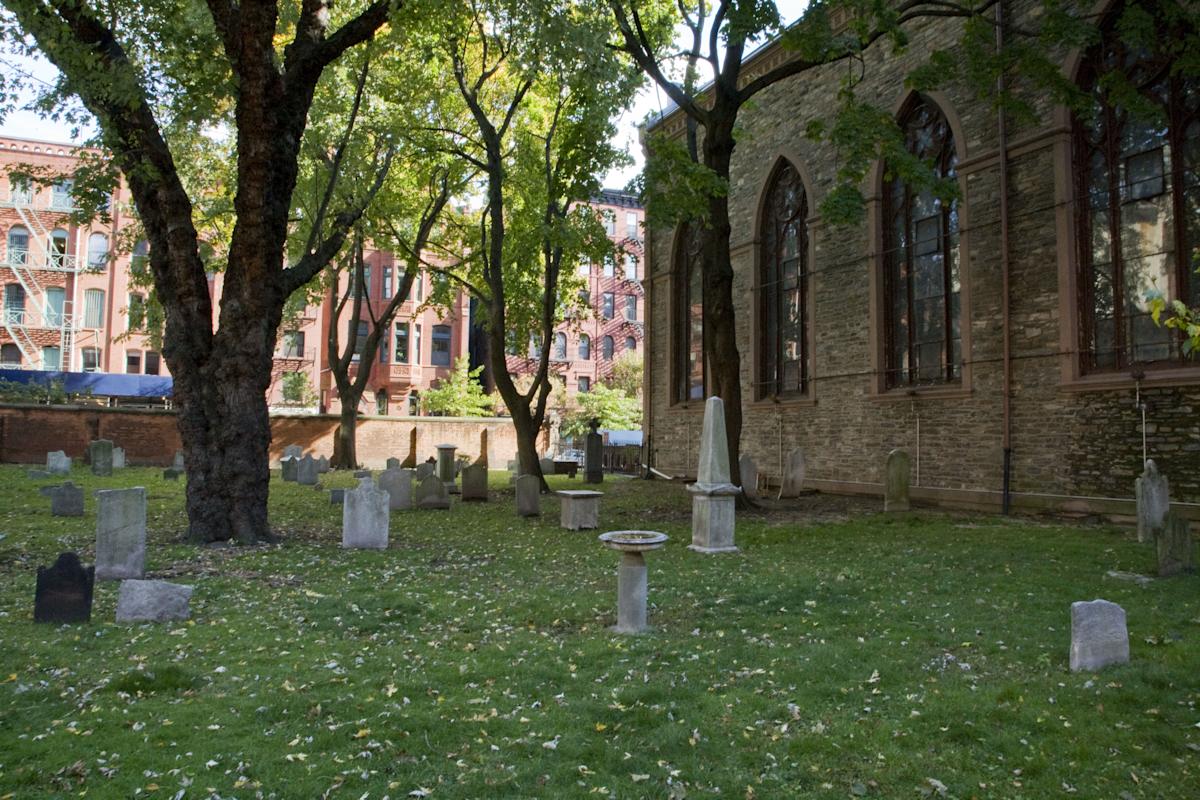 St. Patrick&#039;s Old Cathedral, cemetery