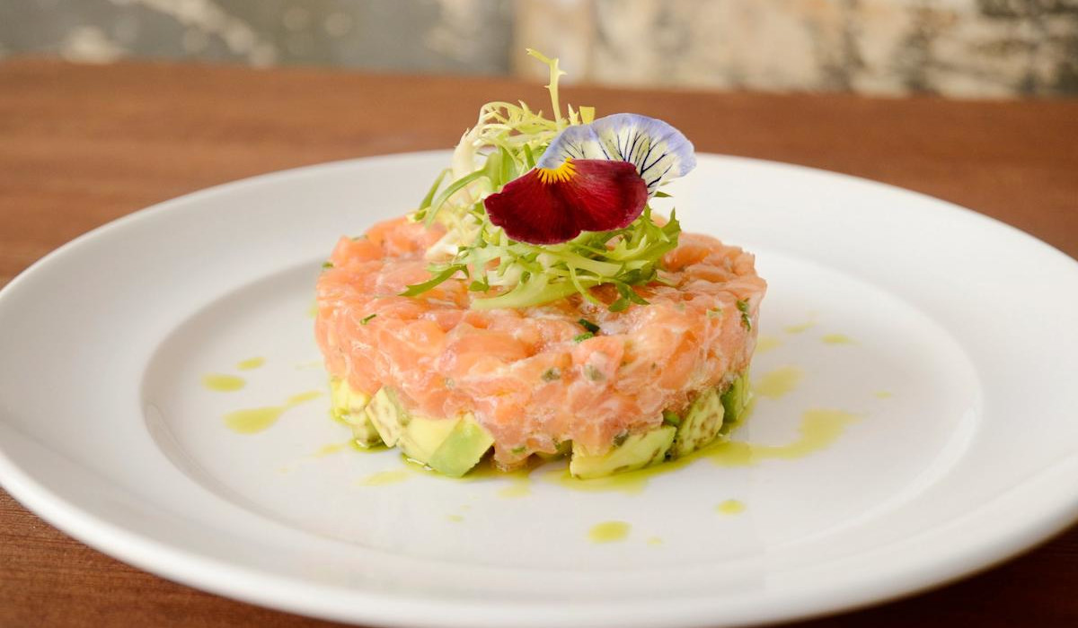 Dish or dining room at Felice 64