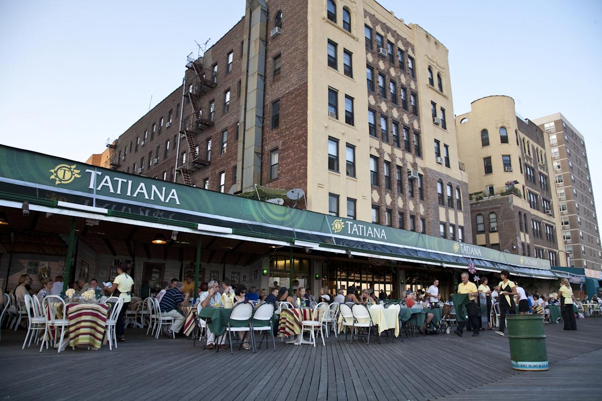 outdoor seating at Tatiana in Brighton Beach