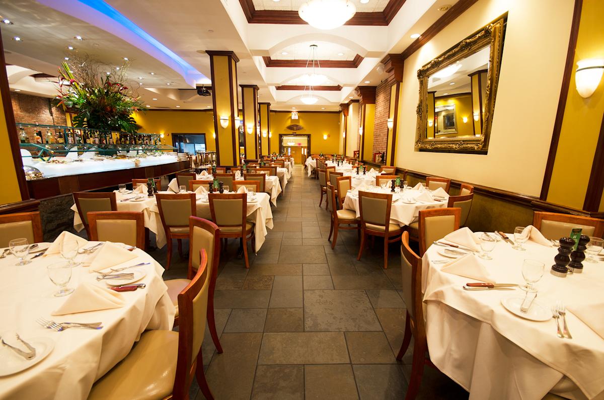 dining room at Churrascaria Plataforma Brazilian Steakhouse