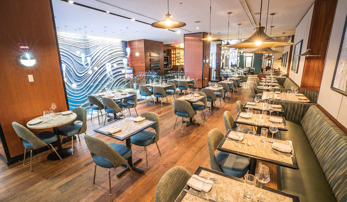 Dish or dining room at Blue Fin