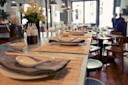 Hung Ry, interior
