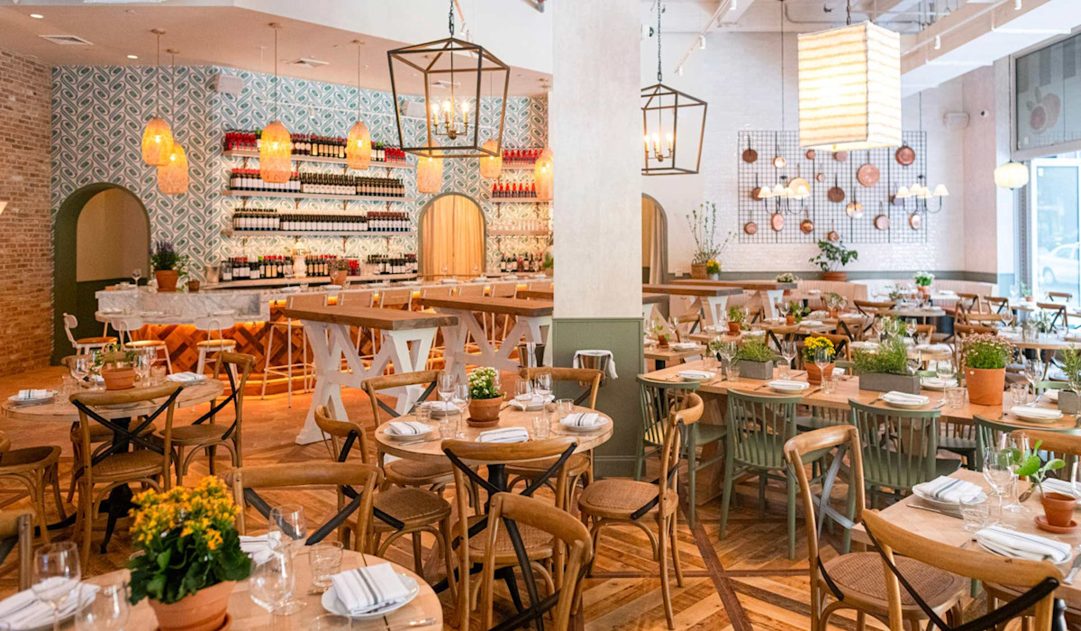 Dish or dining room at Rosemary's Midtown