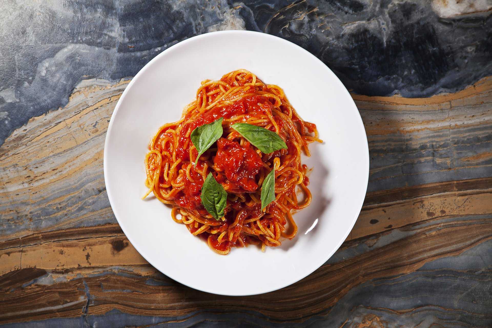 rw-to-go_isabelle-s-osteria_b7b8c148-5056-a36f-23f4d255b3767bc3-b7b8c0065056a36_b7b8c19b-5056-a36f-23407696f74795fb (1).jpg