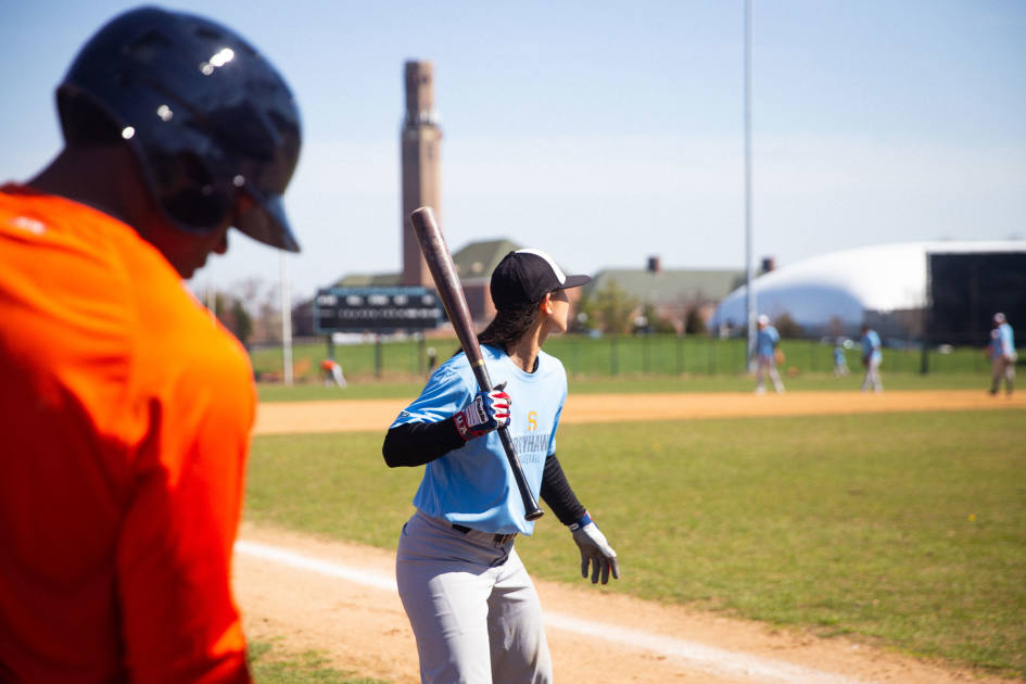 Staten Island Yankees: Professional baseball with a view of NYC skyline 