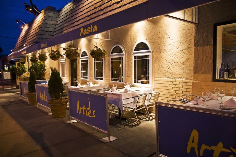 Artie's Steak & Seafood New York City Restaurant, City Island NYC