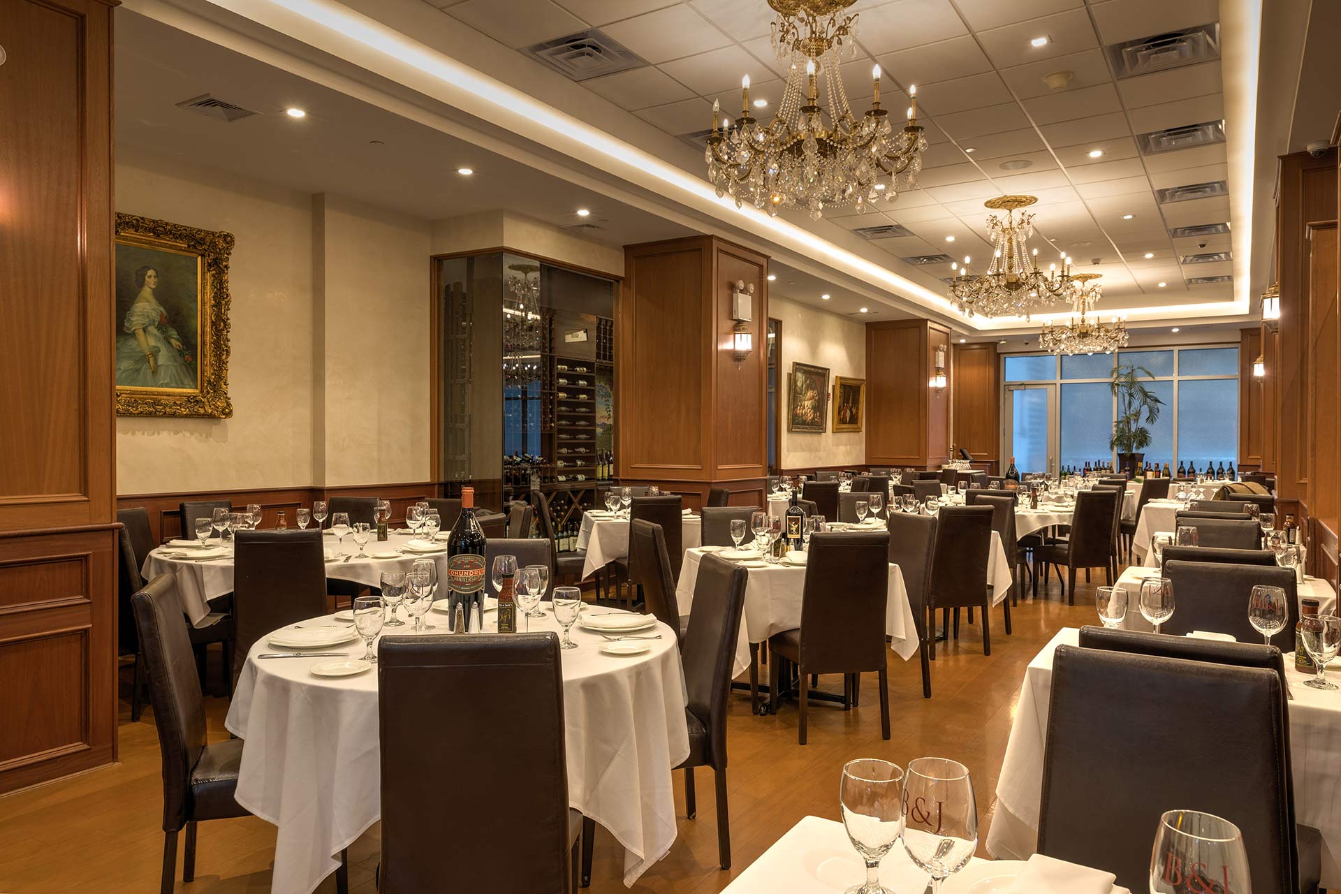 Ben-Jacks-Steakhouse-44th-Street-NYC-Photo-Courtesy-1.jpg