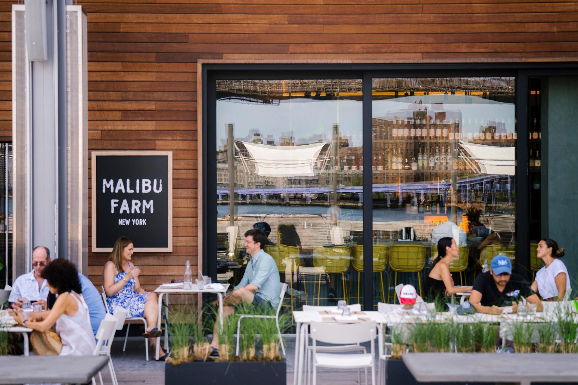 Malibu-Farm-Seaport-Manhattan-NYC-Photo-Mike-Szpot-on-behalf-of-The-Seaport-1.jpg