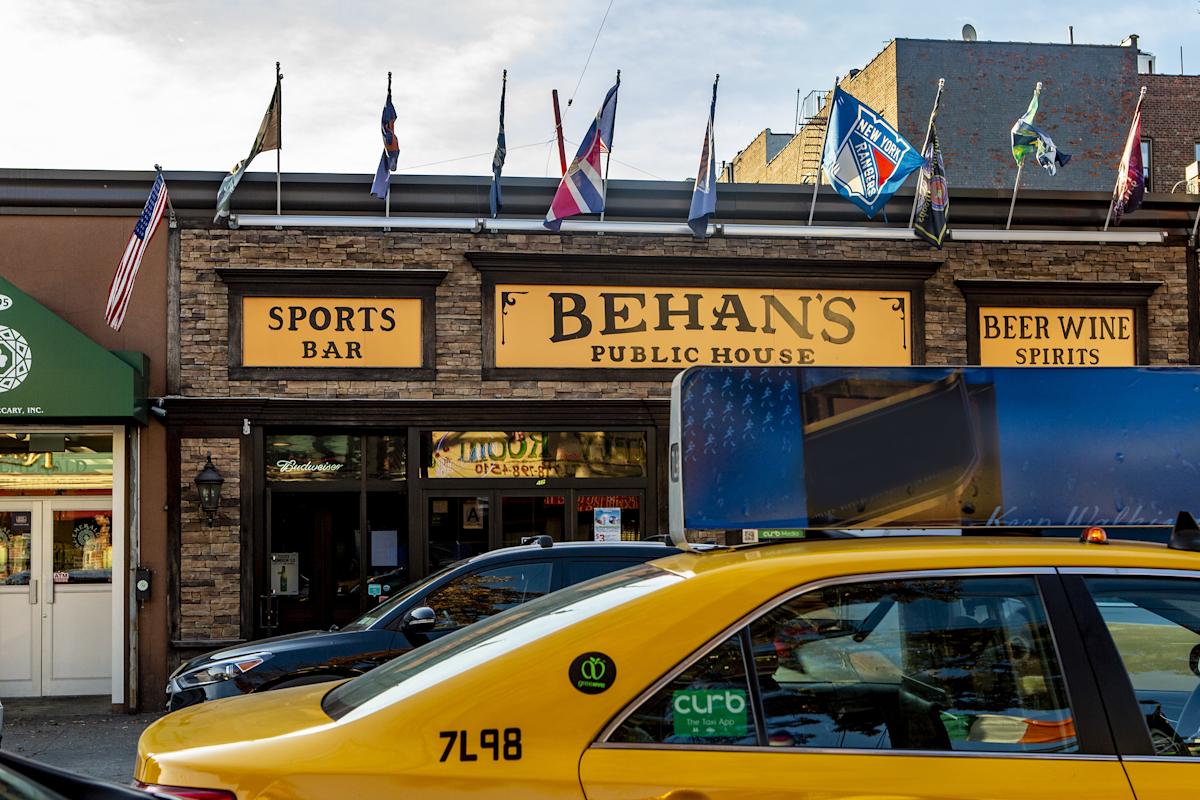 Bean&#039;s Pub, exterior