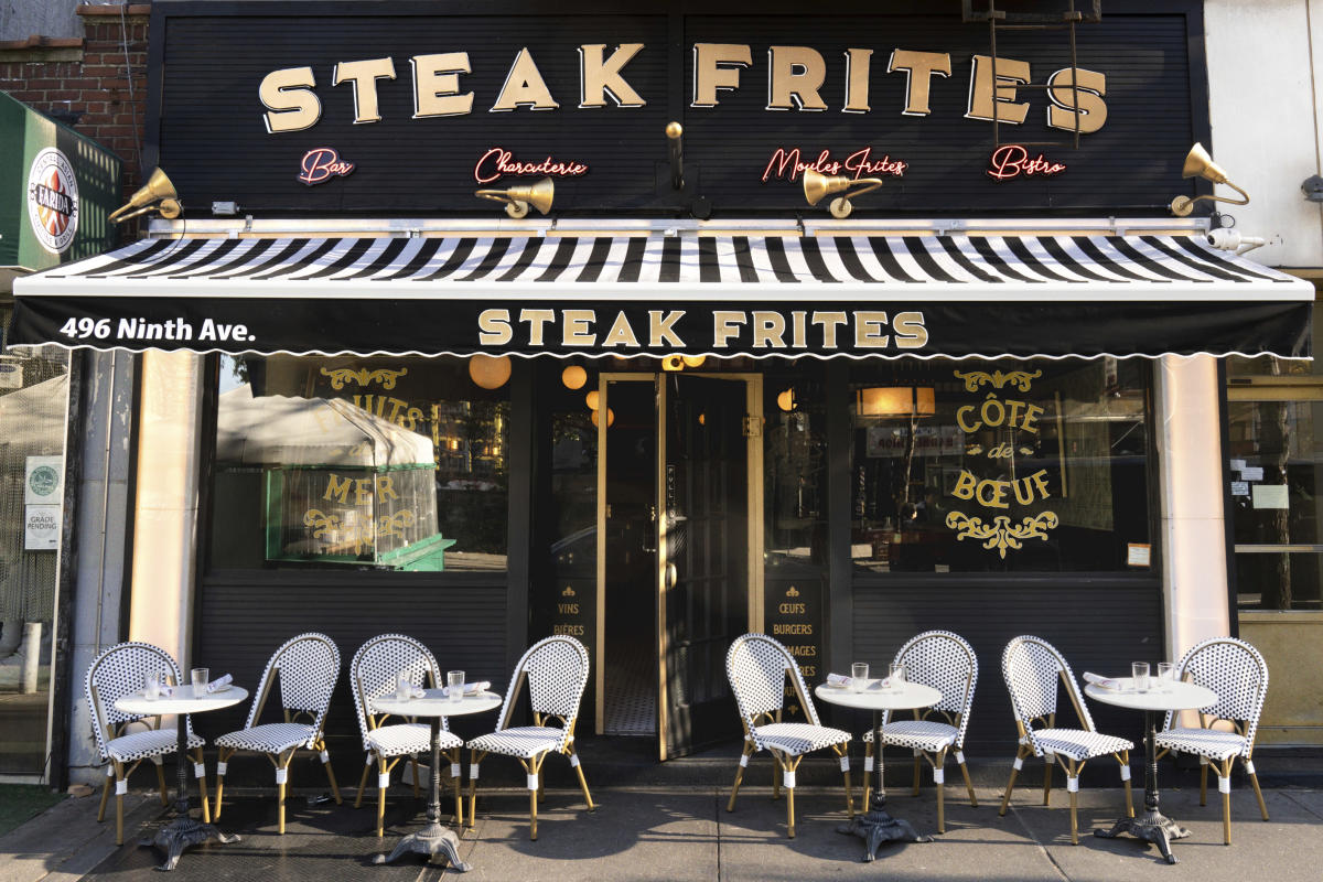 Exterior of Steak Frites Bistro