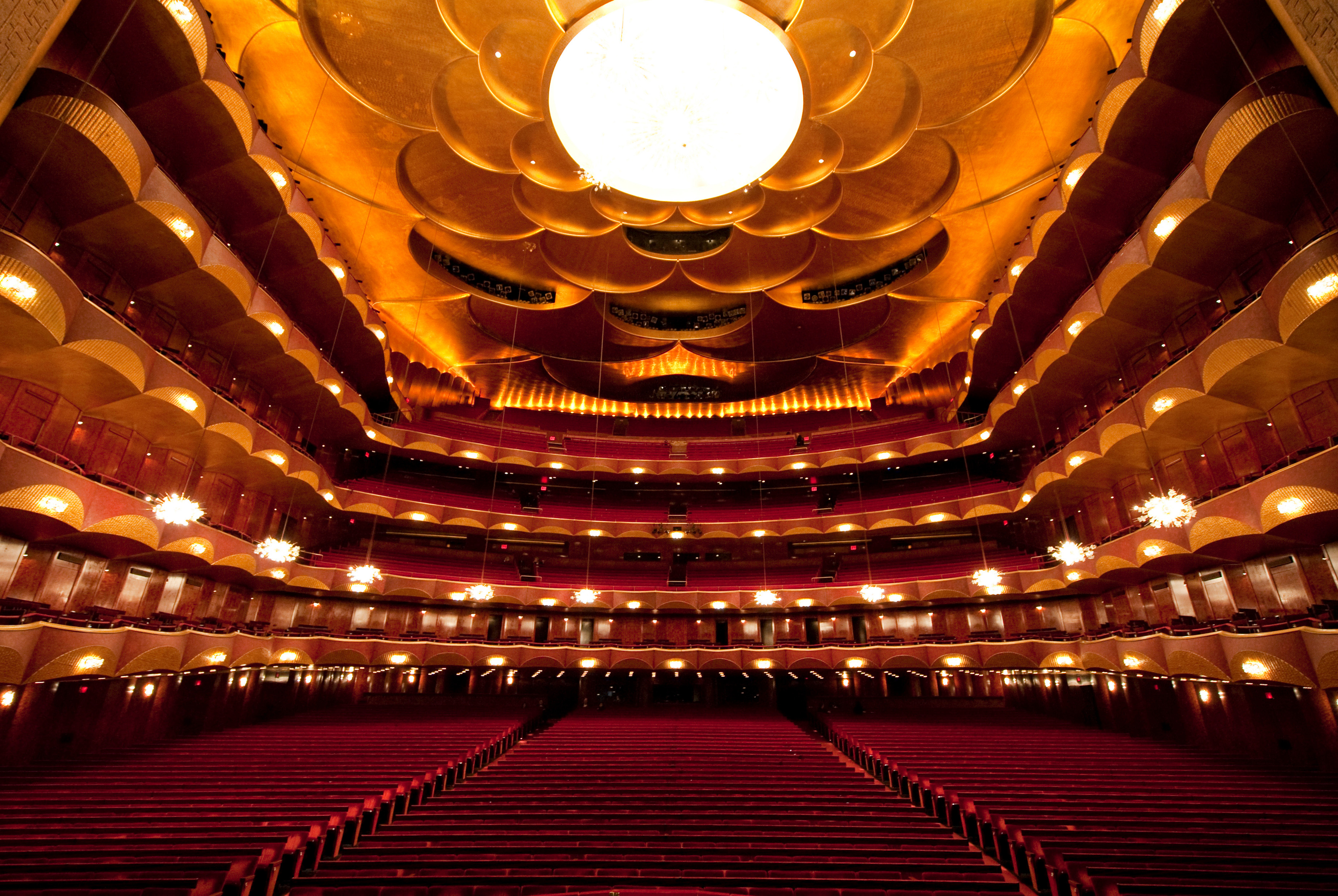 met_opera_auditorium_8270b-2