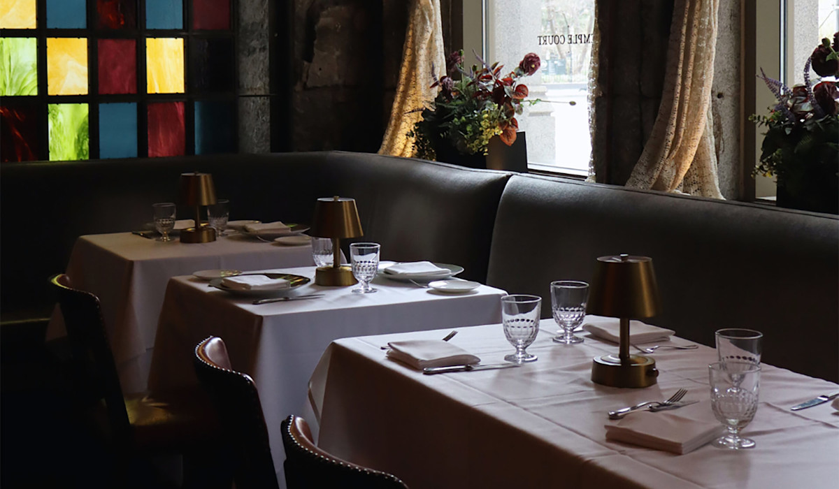 Dish or dining room at Temple Court