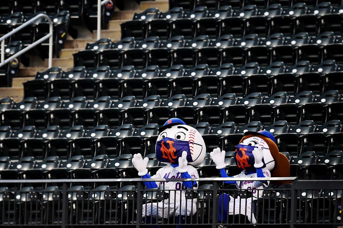 New York Mets - Mr. and Mrs. Met are about to chow down