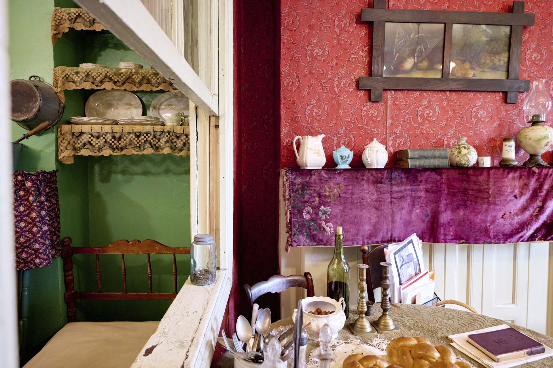 Tenement Museum - Apartment Tours and Immigrant History