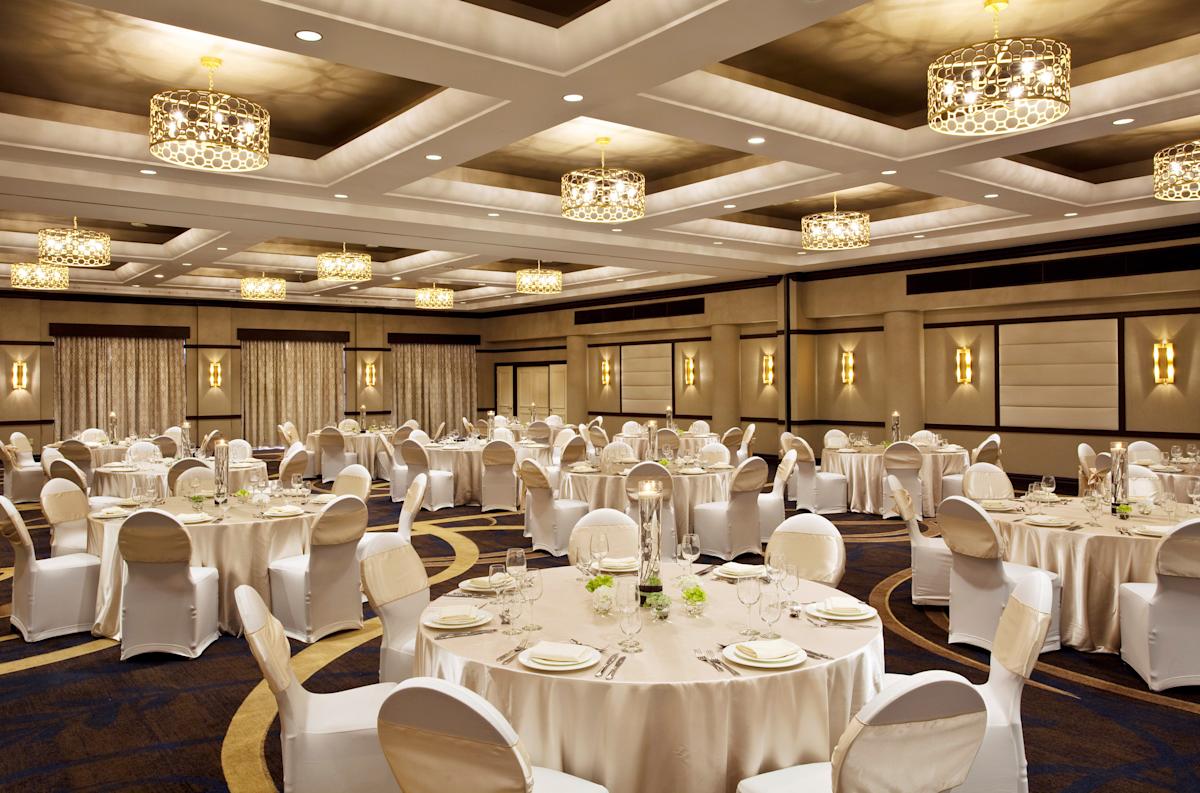 phoenix ballroom wedding venue at Sheraton LaGuardia East Hotel