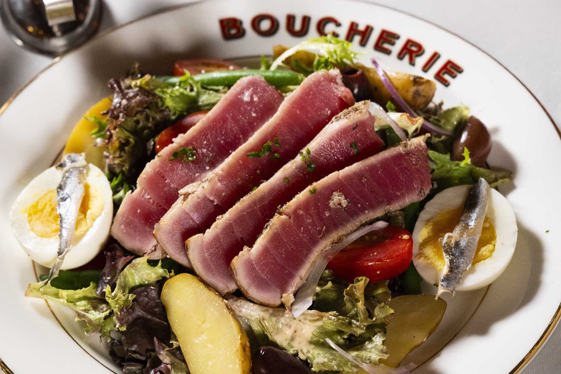 LA SALADE NIÇOISE--Petite-Boucherie-Greenwich-village-manhattan-NYC-Courtesy-World-Red-Eye.jpg