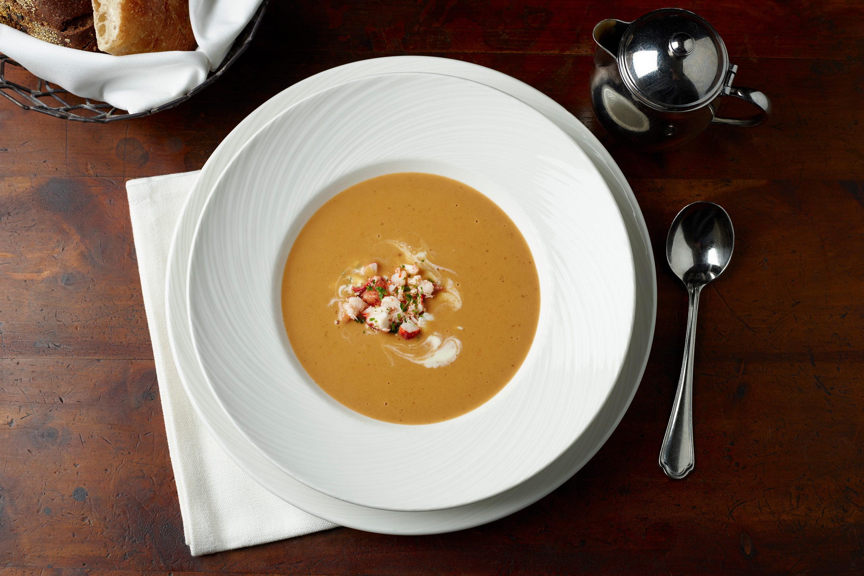 palmtribeca-tribeca-manhattan-nyc-restaurant-thepalm_lobsterbisque_2000x3000