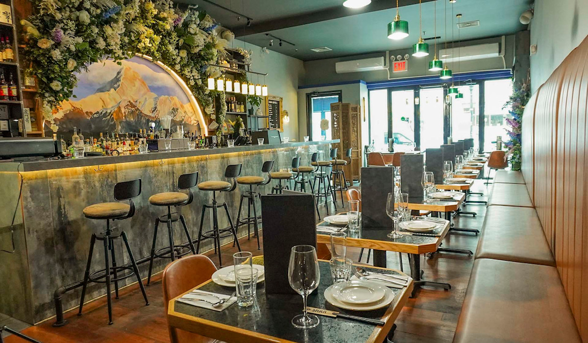 Dish or dining room at Shan