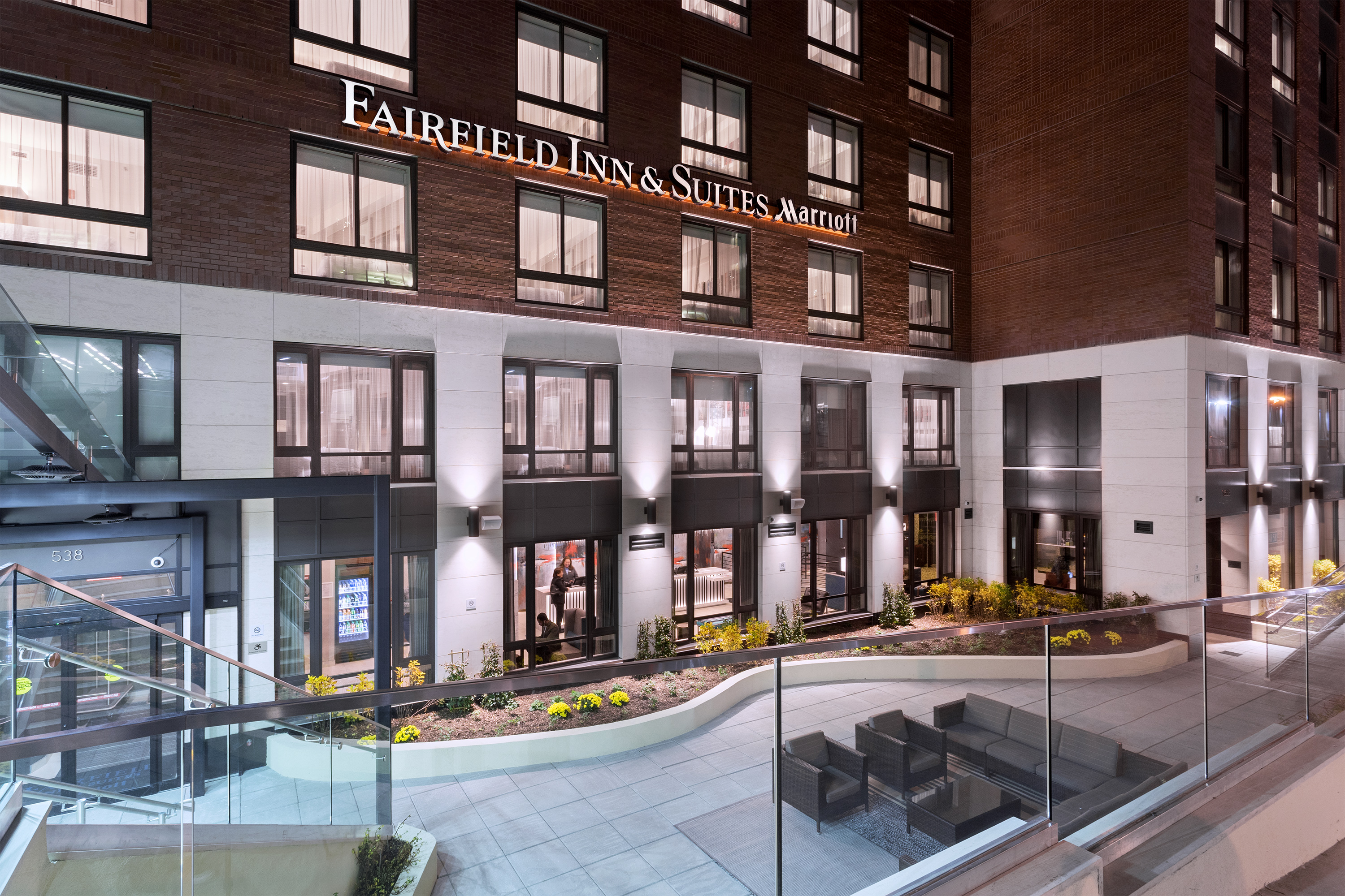 fairfield-inn-marriott-central-park_nycft_exterior_night