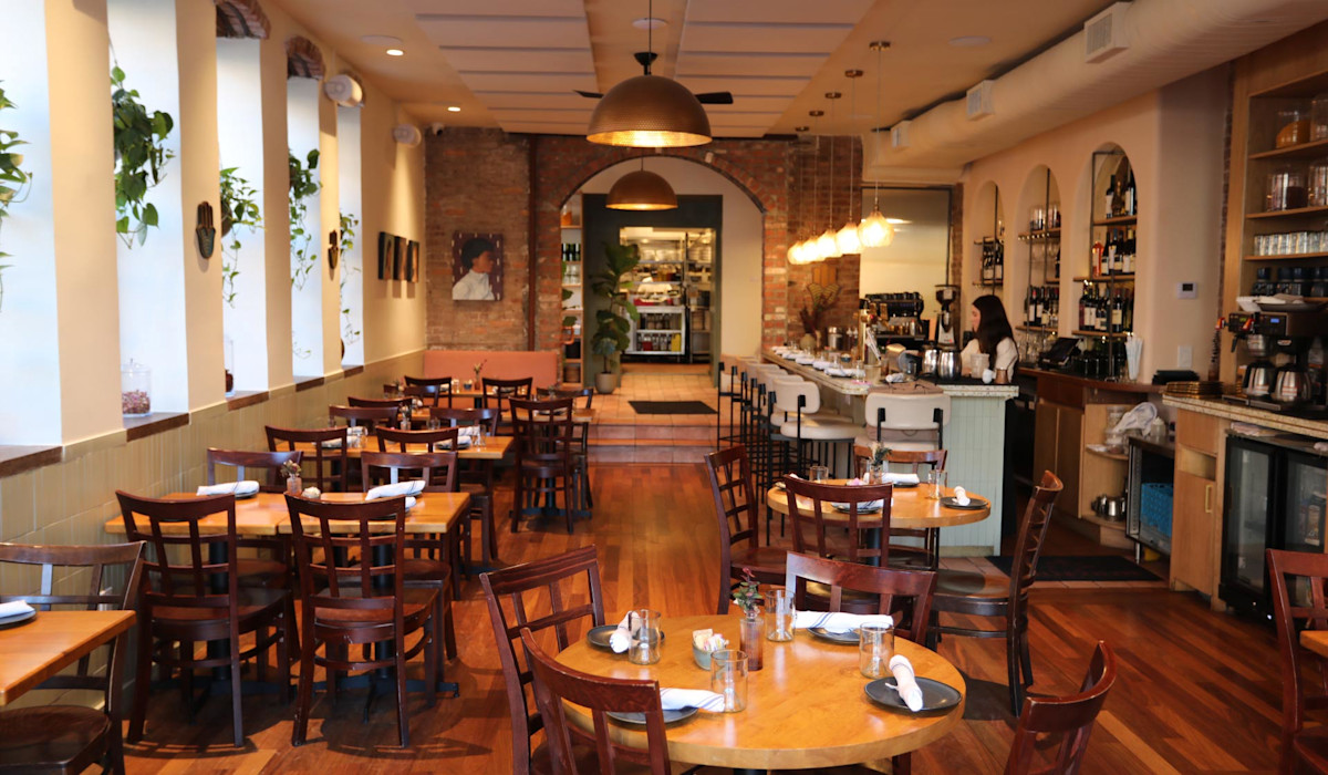 Dish or dining room at Miriam Brooklyn